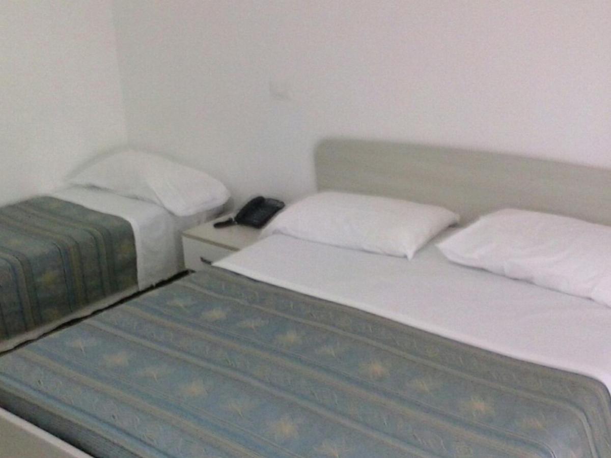 Hotel Aurora Скаури Стая снимка