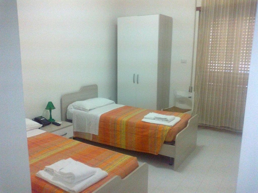 Hotel Aurora Скаури Екстериор снимка